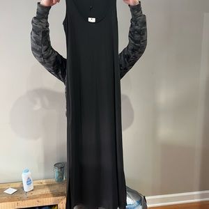 Socialite long black dress